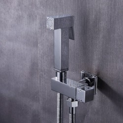 Grifo de bidet cuadrado empotrado en pared